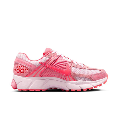 Nike Zoom Vomero 5 Coral Chalk Hot Punch Sneaker