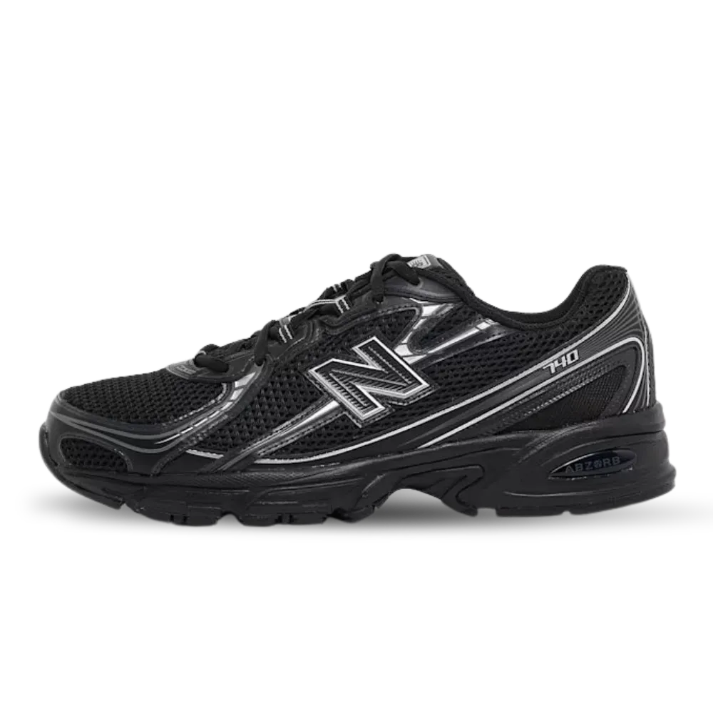 New Balance 740 Black Sneaker