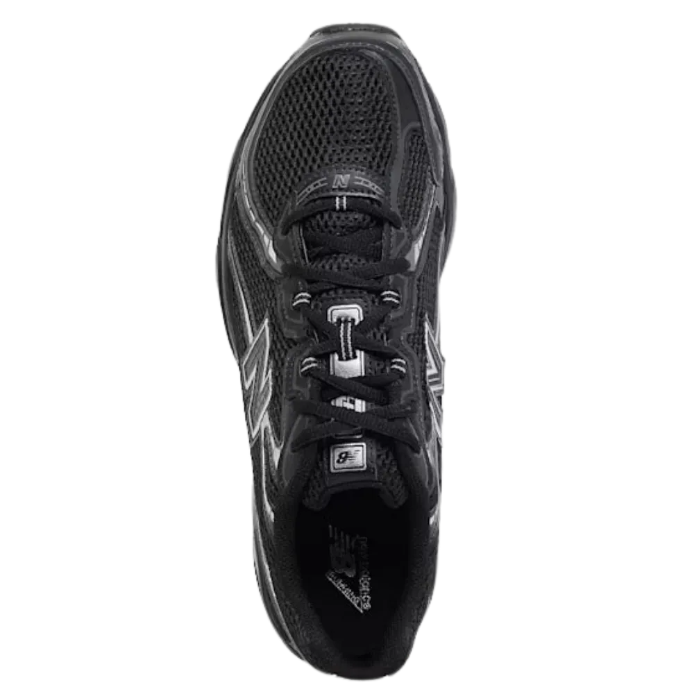 New Balance 740 Black Sneaker