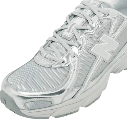 New Balance 740 Silver Sneaker