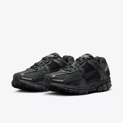 Nike Air Zoom Vomero 5 Triple Black Sneaker